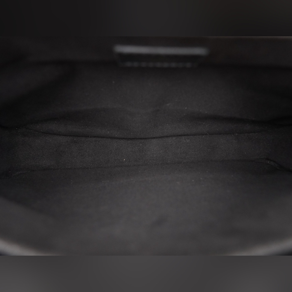 CF01 💟 Louis Vuitton Reverse Monogram Pochette M… - image 16